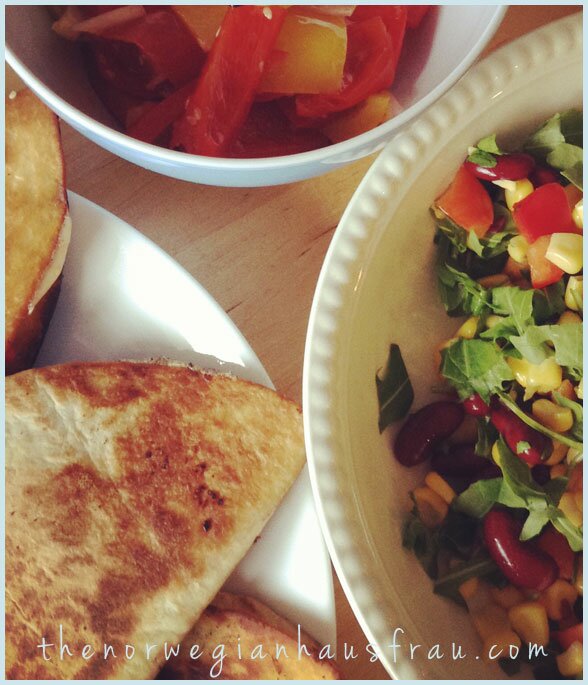 quesadillas_mex_salad_big